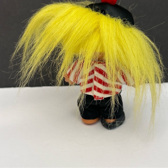 Vintage Russ Troll Doll French Beret 5” Yellow Hair Brown Eyes - Picture 2 of 6